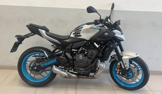 YAMAHA MT-07 CONNECTED ABS 